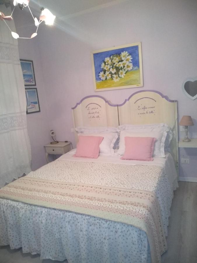 Tre Civette Sul Como Bed and Breakfast Marina di Massa Eksteriør billede
